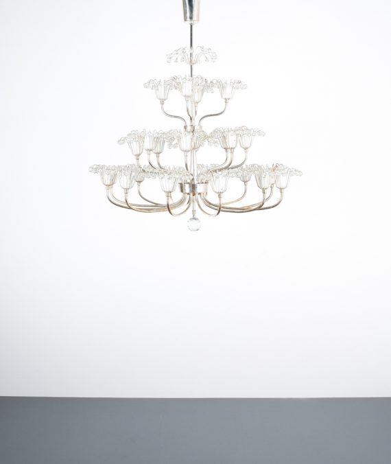 Stejnar wedding cake chandelier silver_01