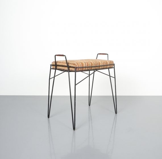 wire frame stools _07